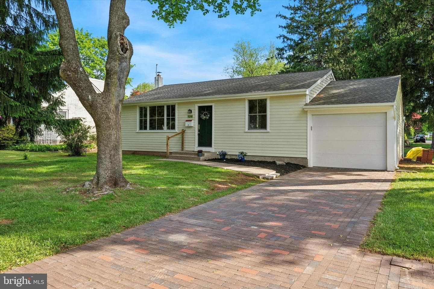 129 Kreutz Avenue photo 2