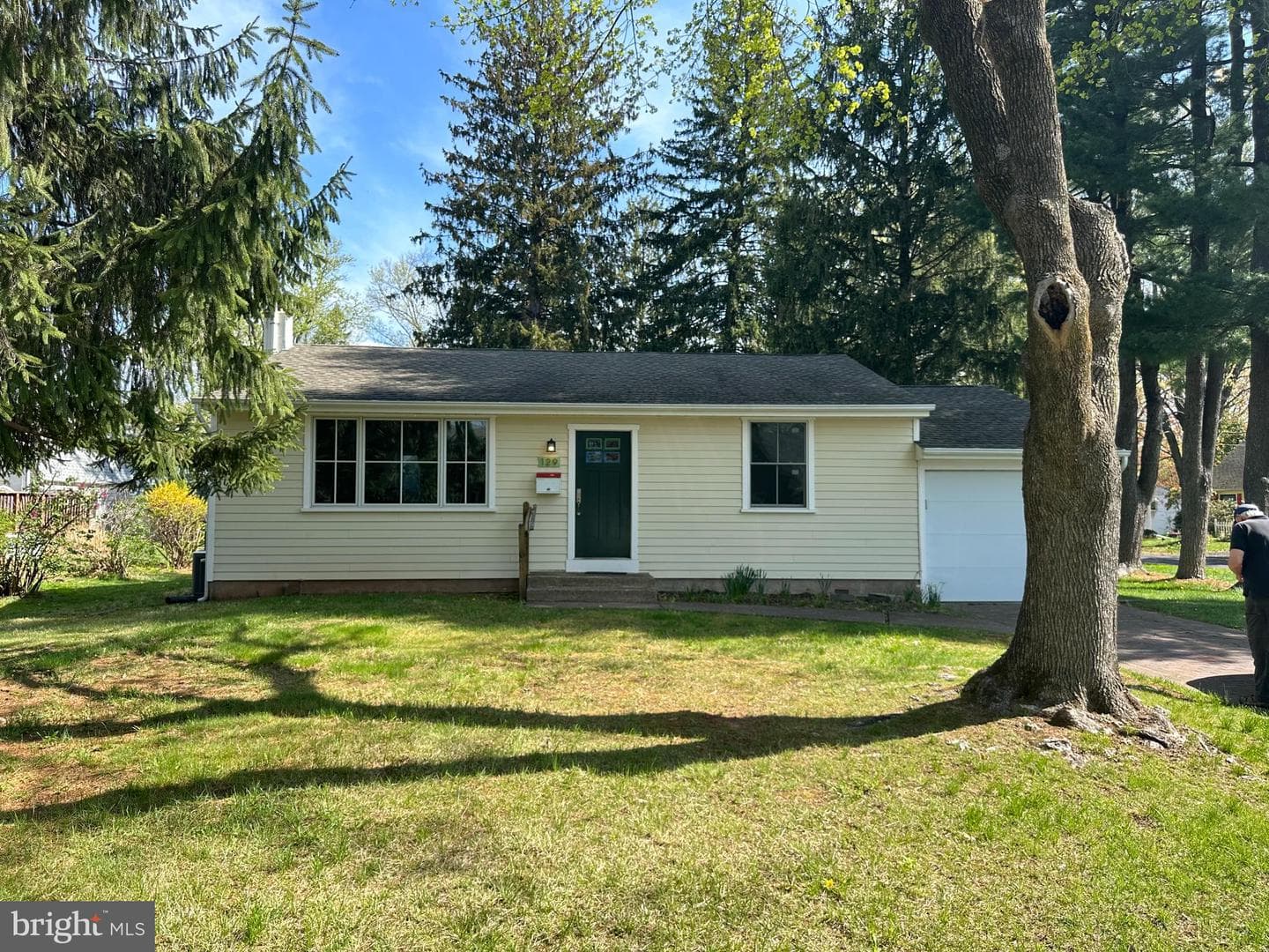 129 Kreutz Avenue photo 3