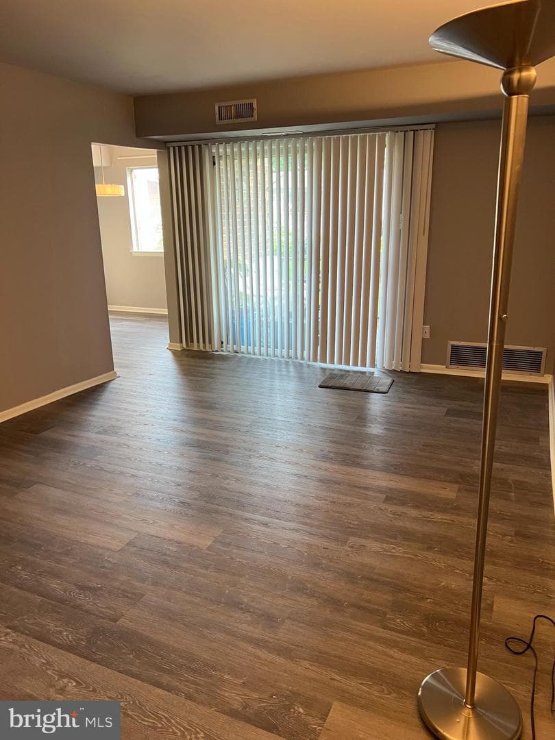 208 Hampton Crossing photo 13
