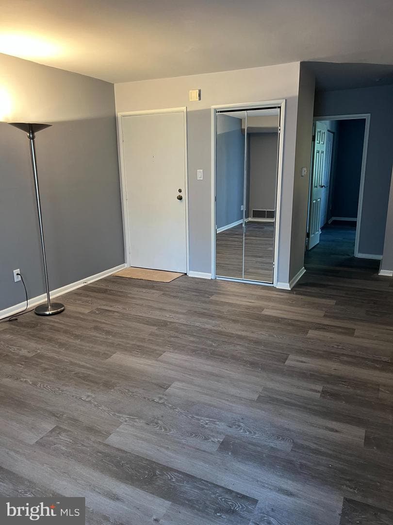 208 Hampton Crossing photo 16
