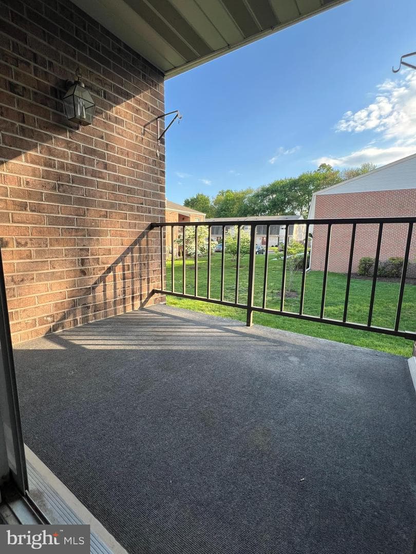 208 Hampton Crossing photo 27