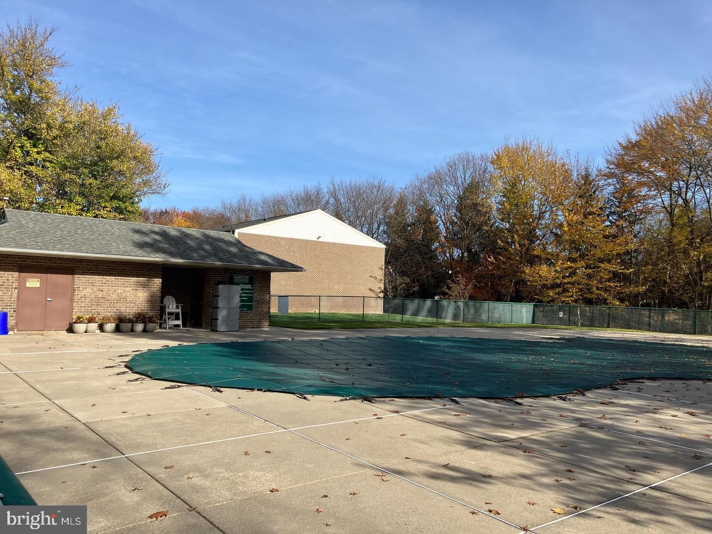 208 Hampton Crossing photo 31
