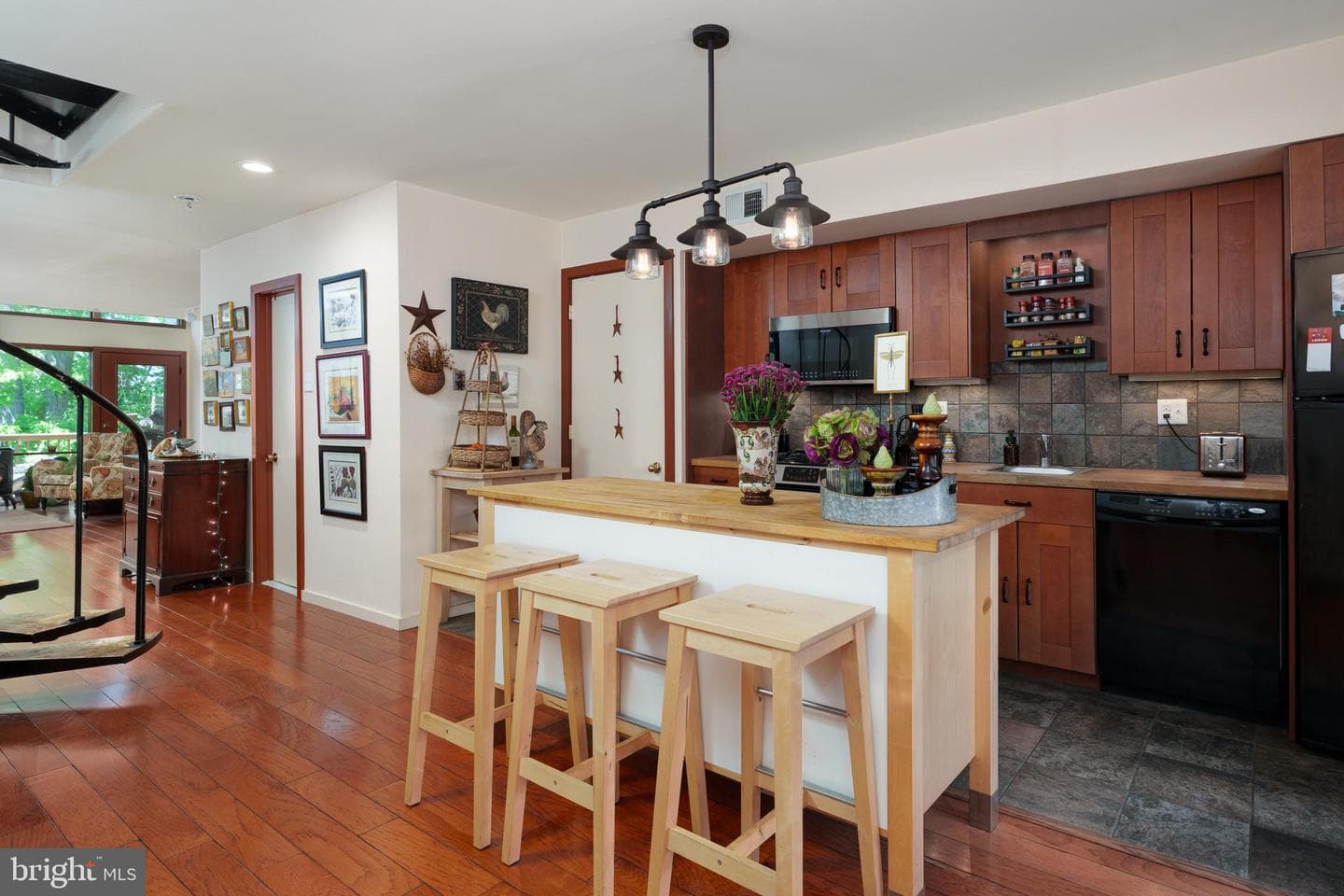4 Arden Way photo 4