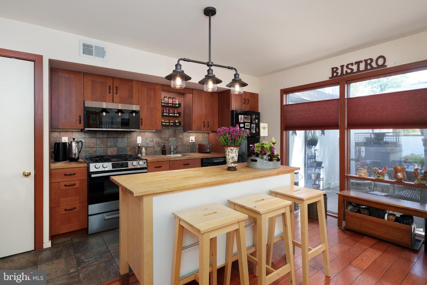 4 Arden Way photo 7
