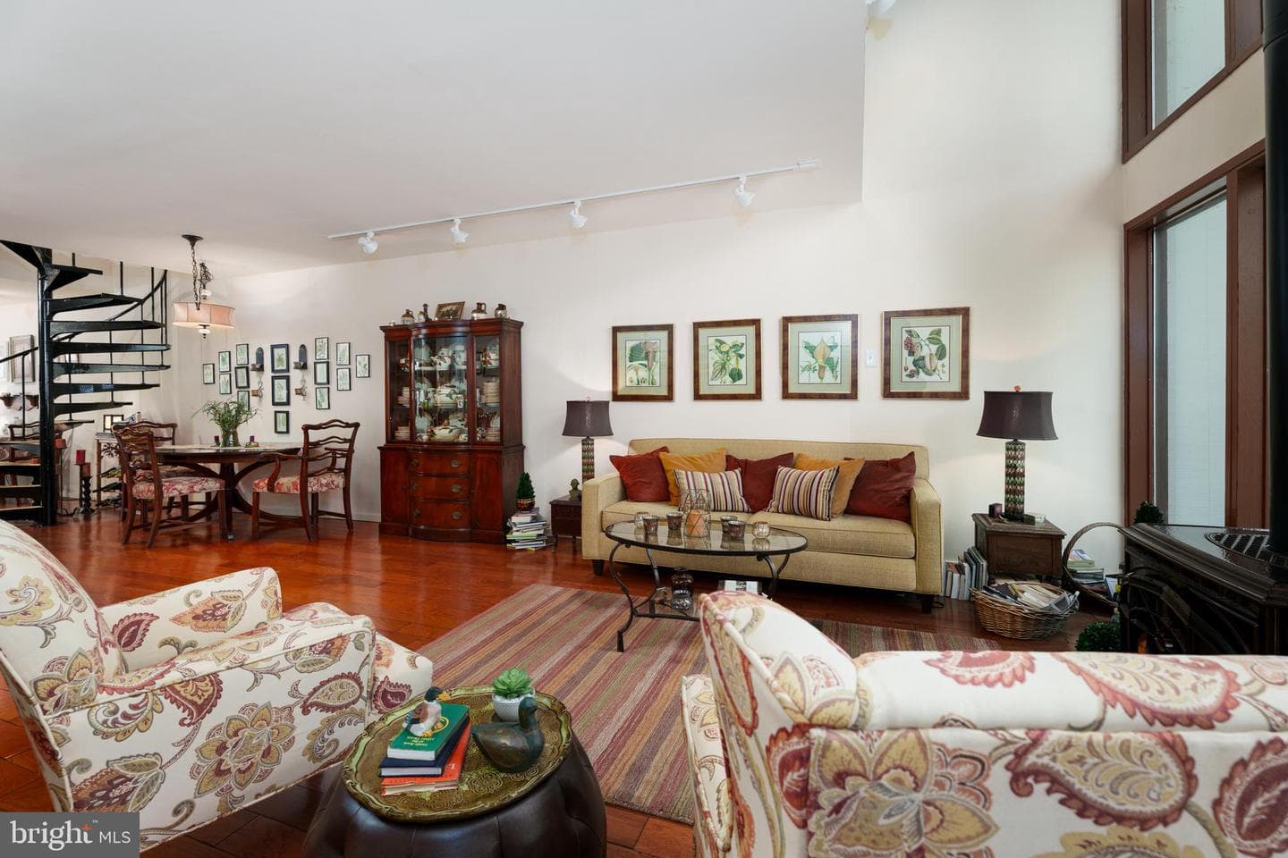 4 Arden Way photo 9