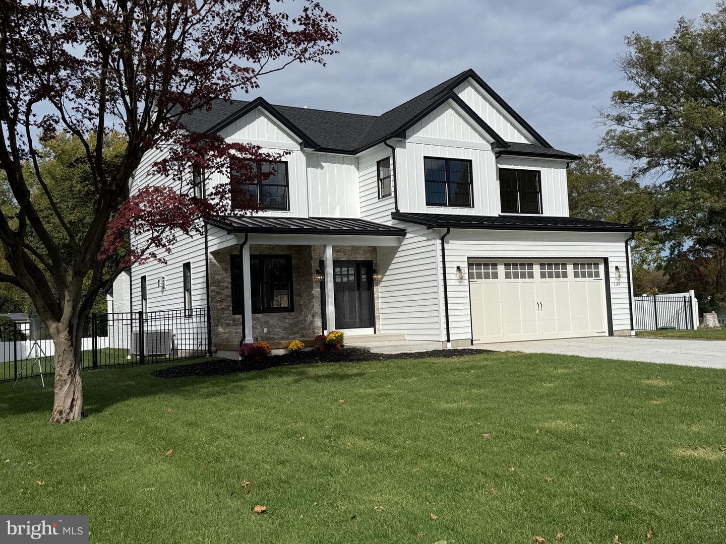 139 Valley Rd photo 1