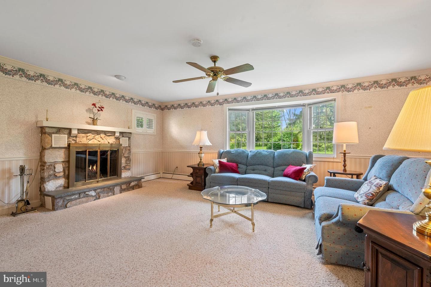 389 Hatboro Road photo 4