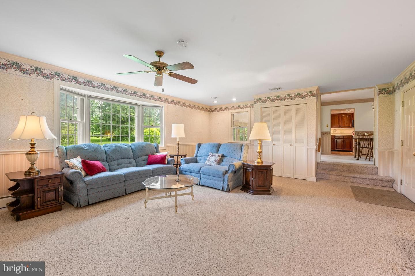 389 Hatboro Road photo 5