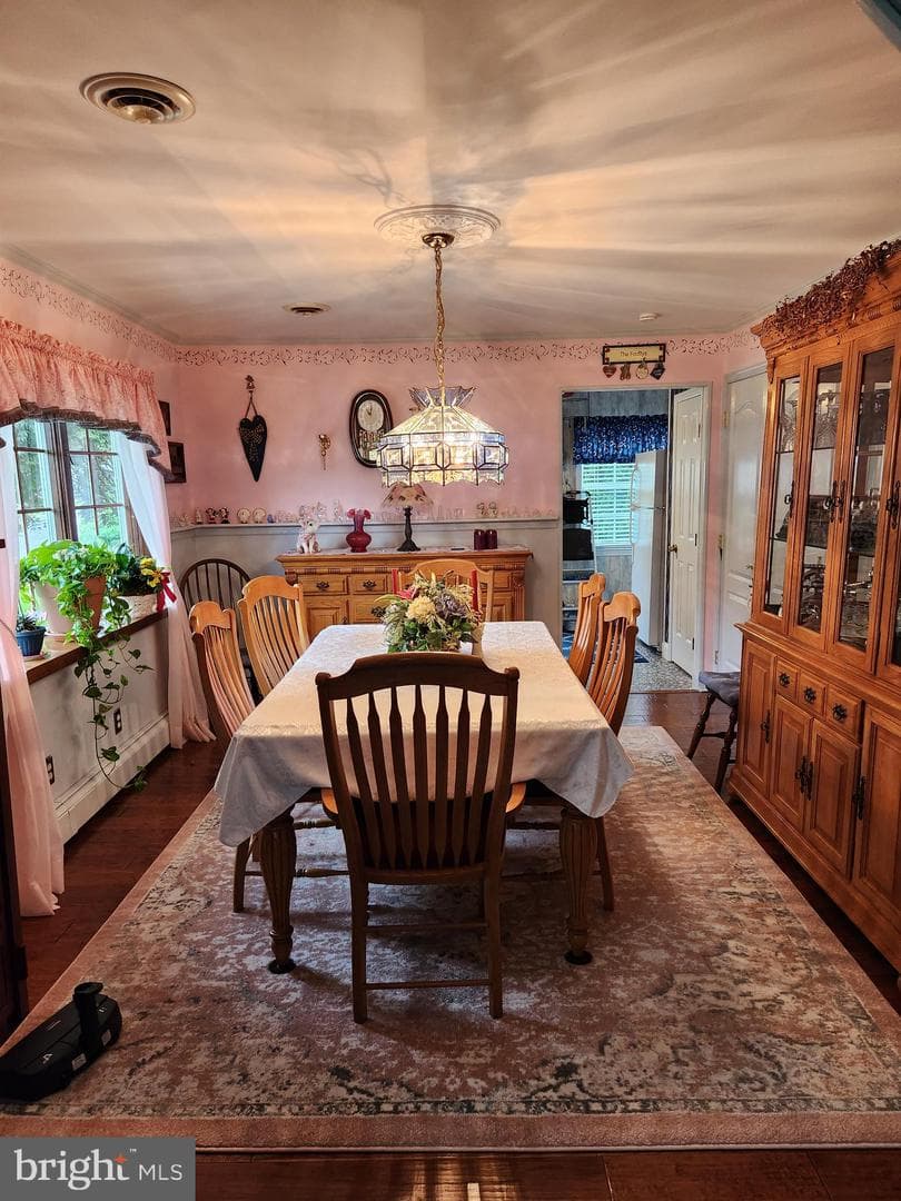 214 Alden Avenue photo 2