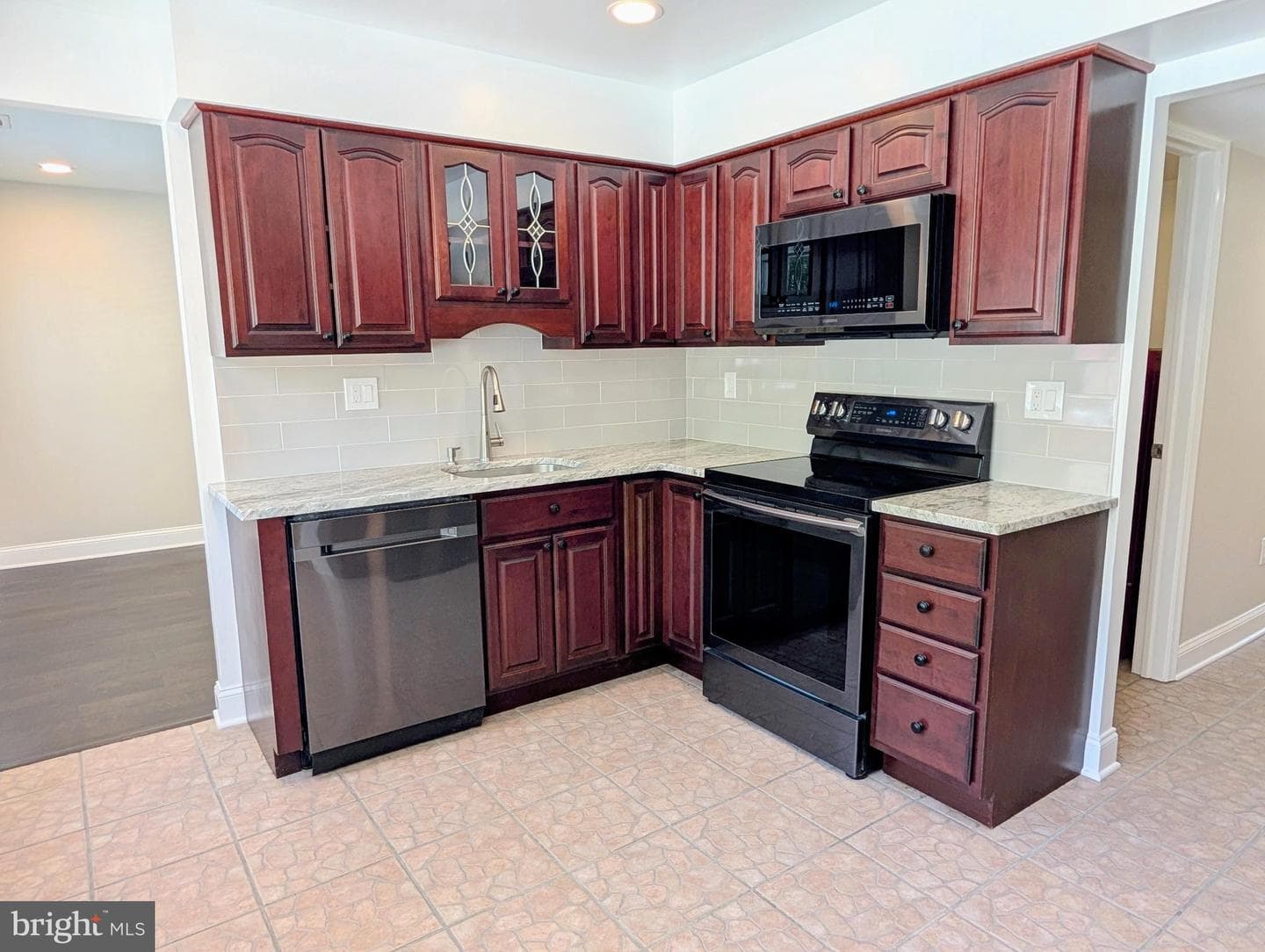 3337 Glendale Drive photo 14