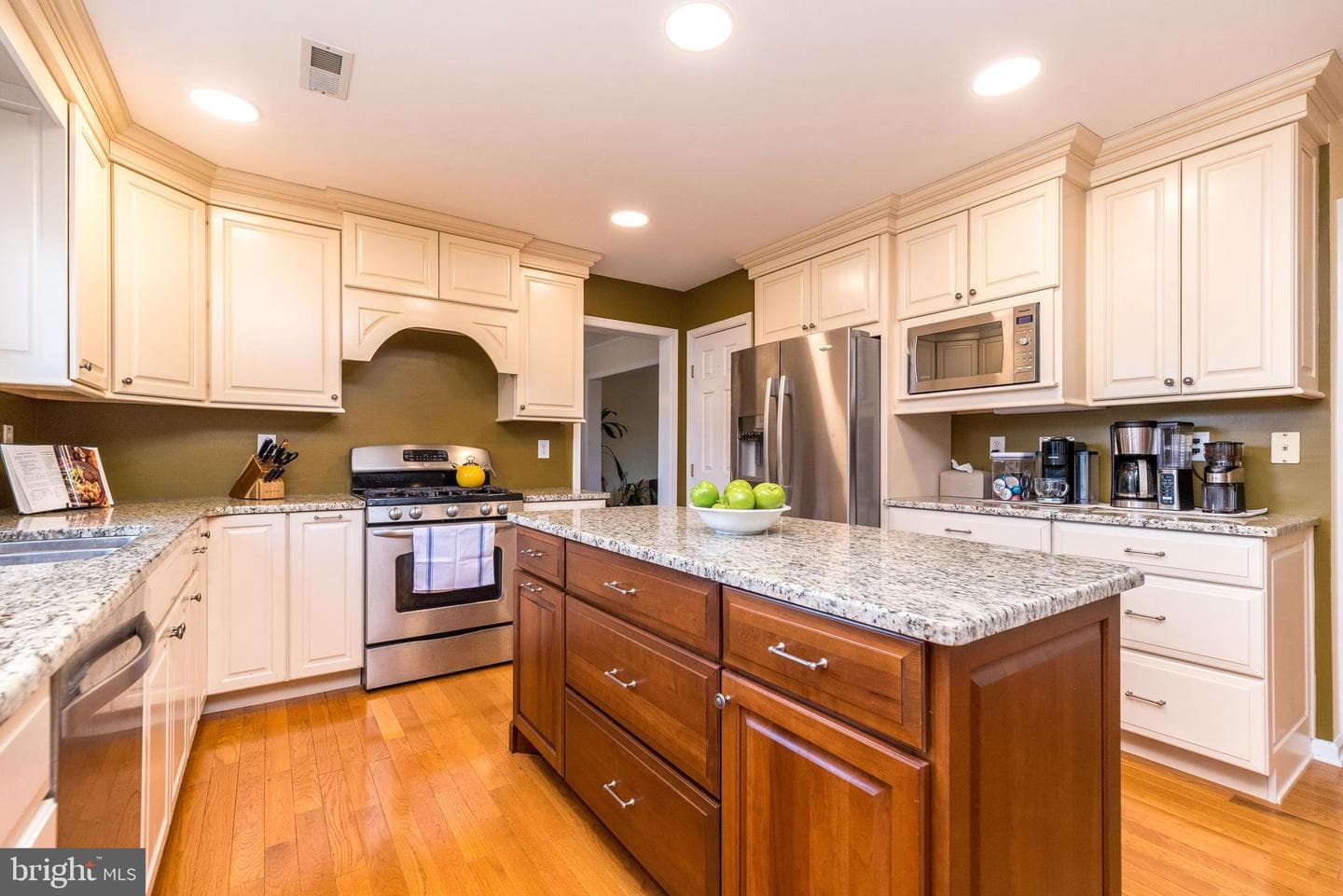 1590 Candace Lane photo 21