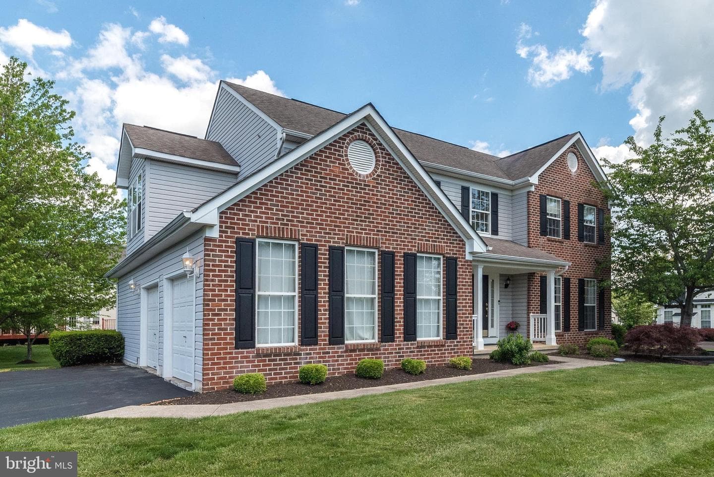 1590 Candace Lane photo 3