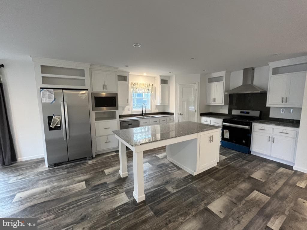 197 Spring Lane photo 10