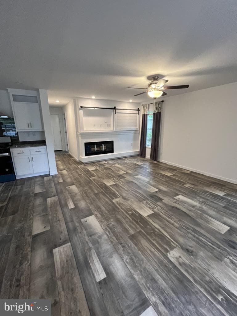 197 Spring Lane photo 11
