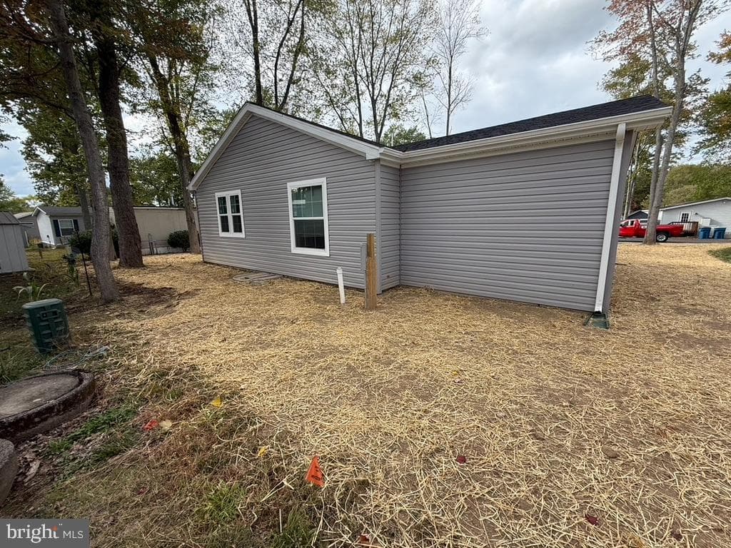 197 Spring Lane photo 4