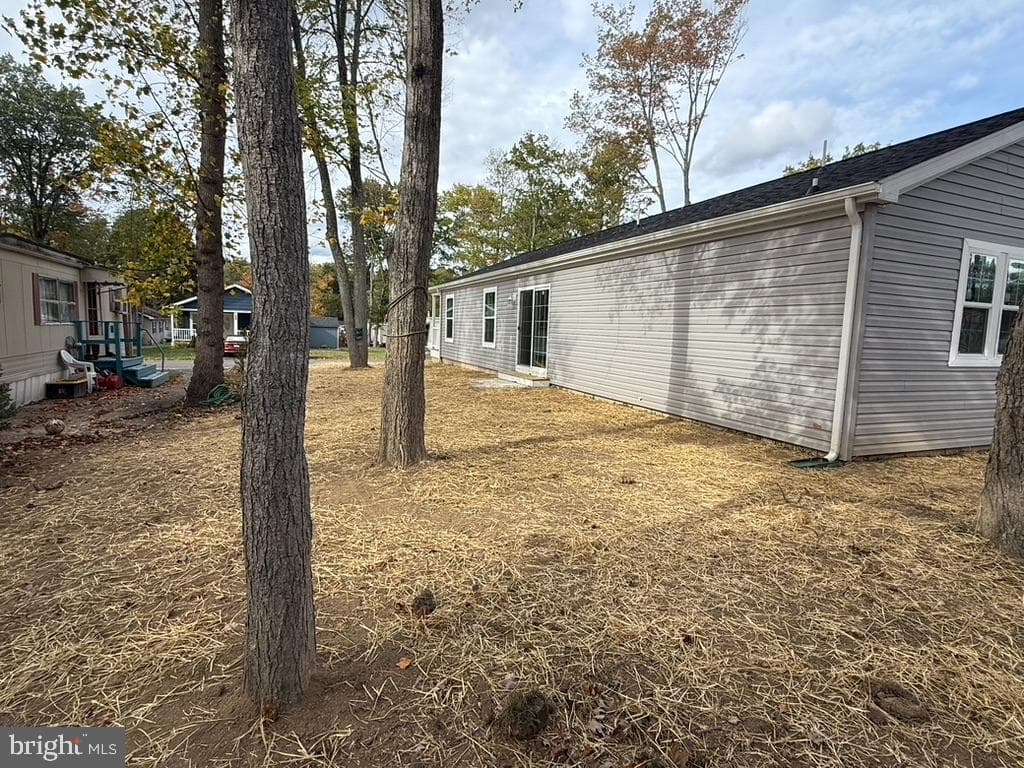 197 Spring Lane photo 5