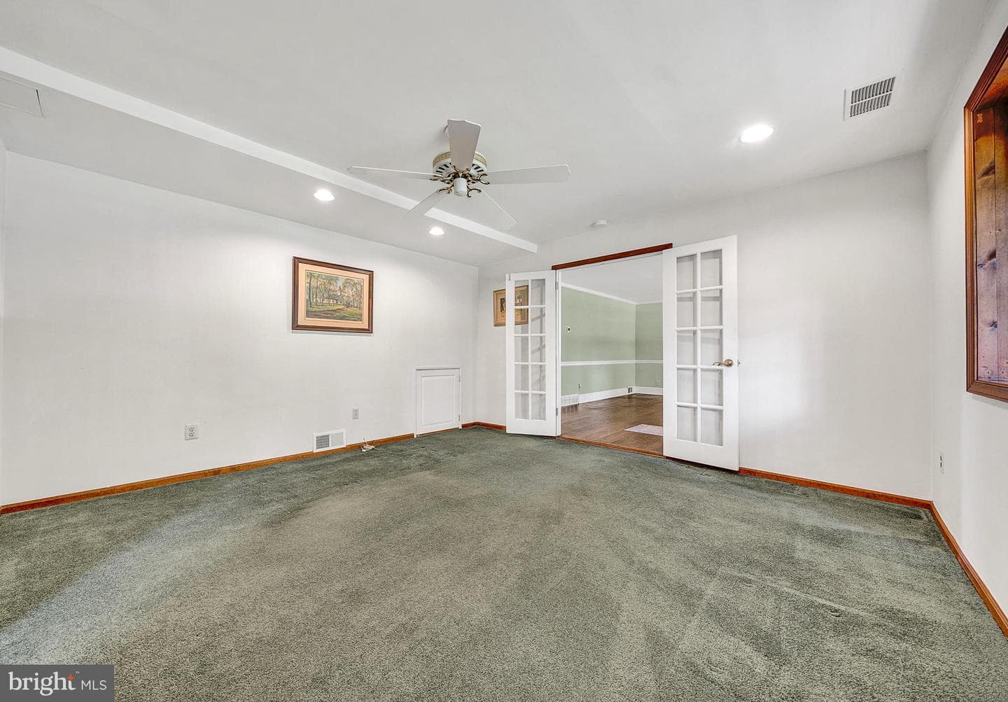 370 Kansas Road photo 13