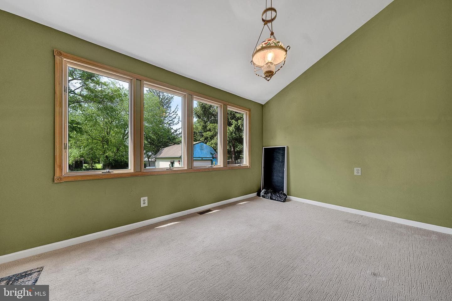 370 Kansas Road photo 21