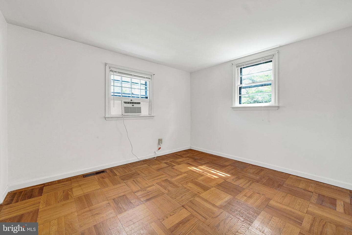 370 Kansas Road photo 35