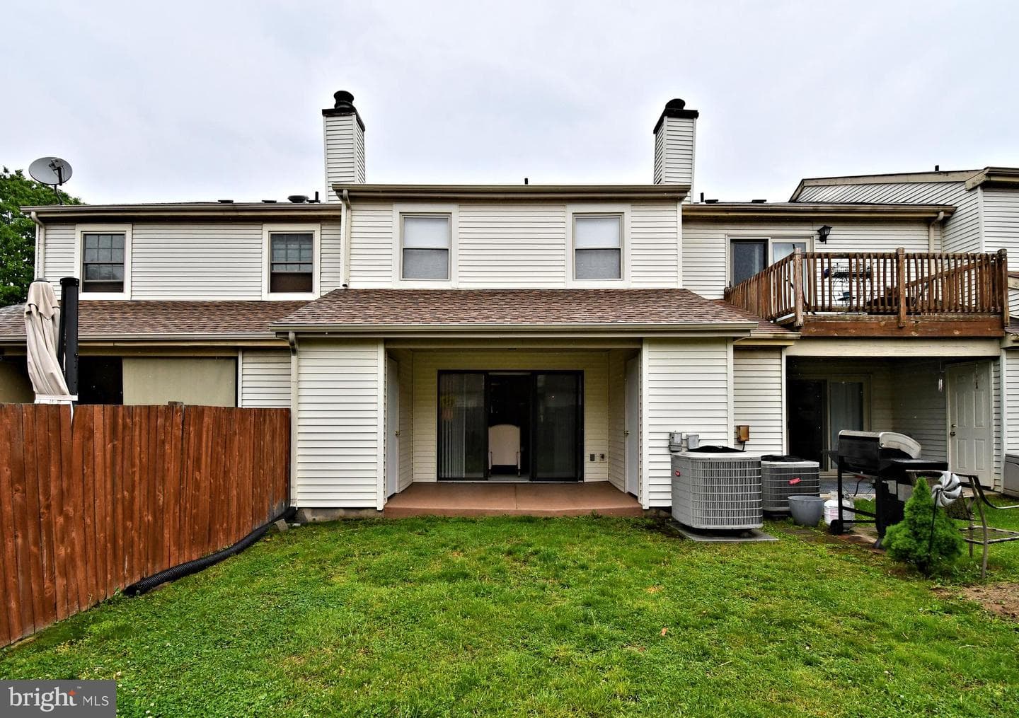 305 Ward Court photo 25