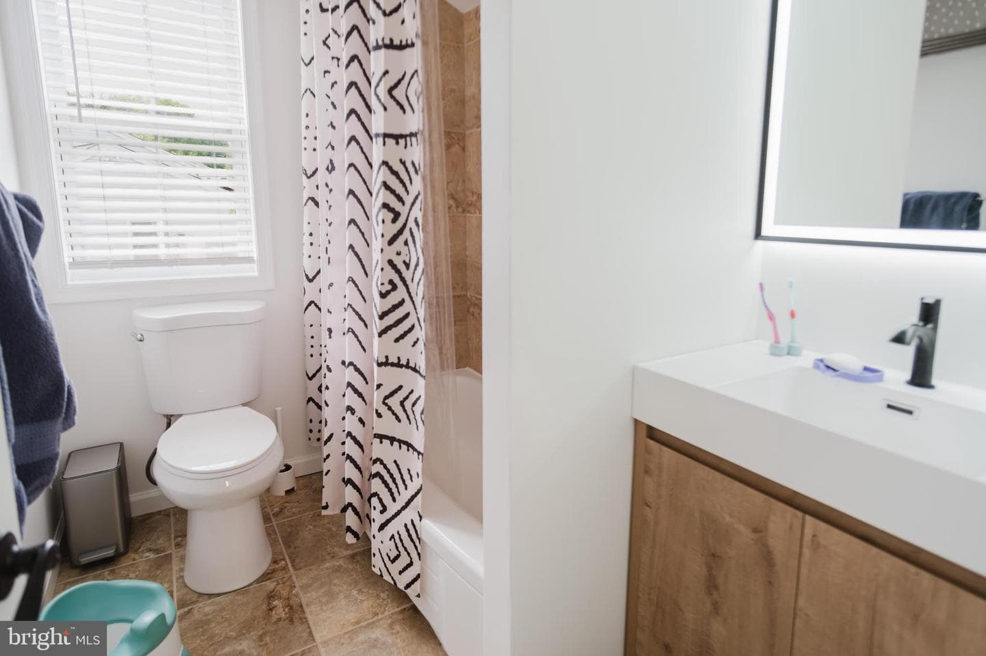 431 Camberly Road photo 19