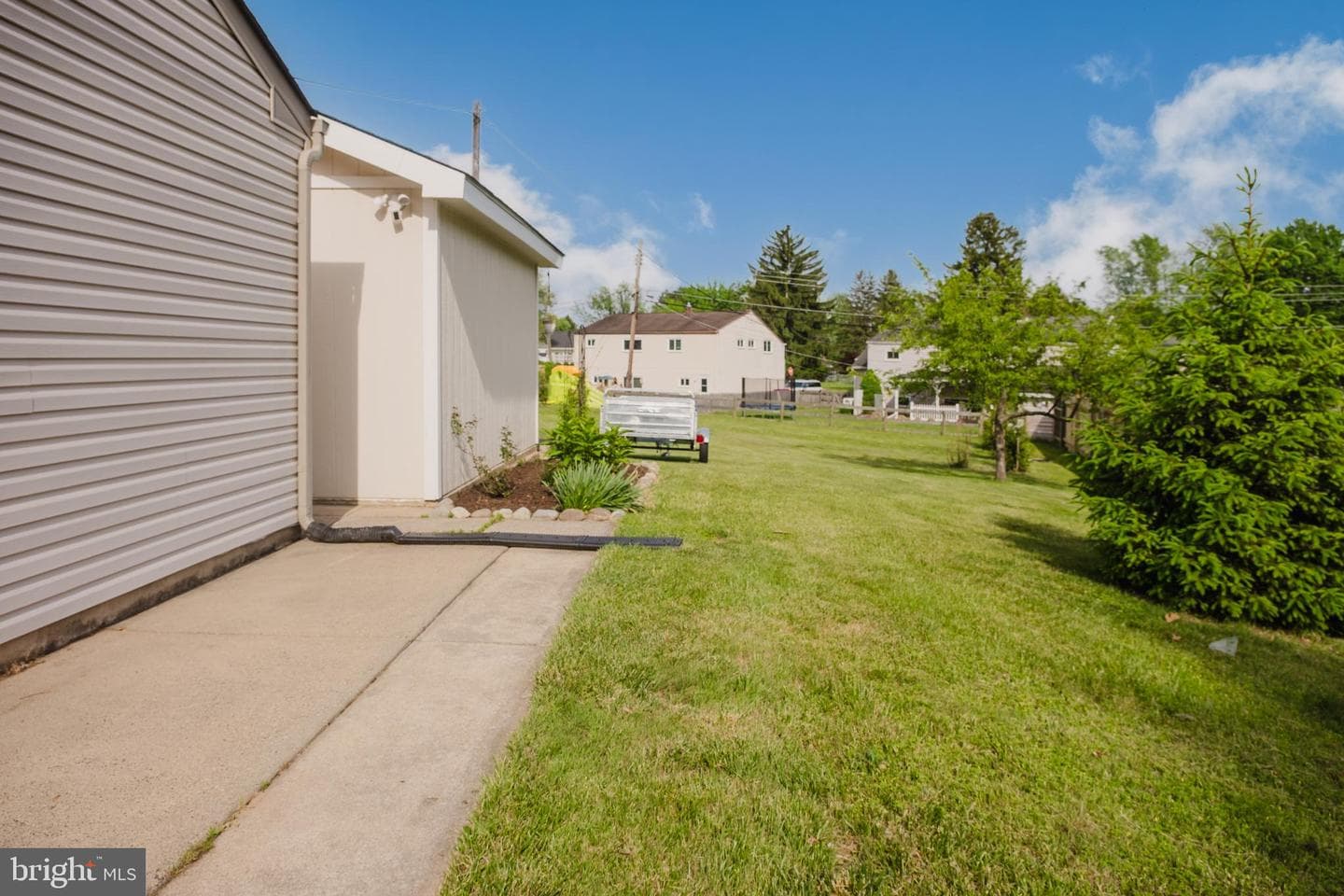 431 Camberly Road photo 45