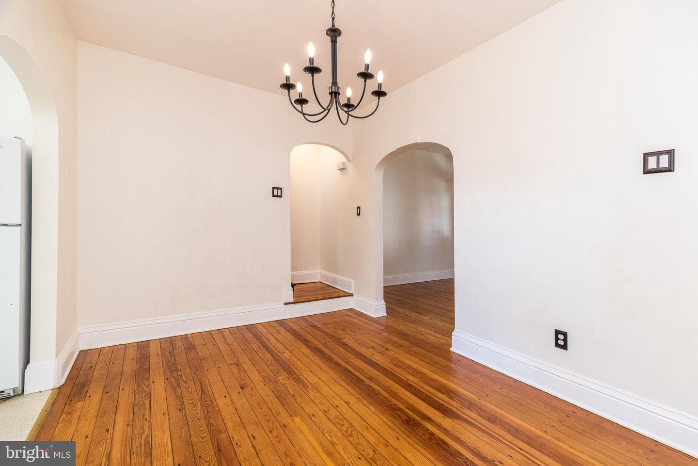 616 W Walnut Street photo 15