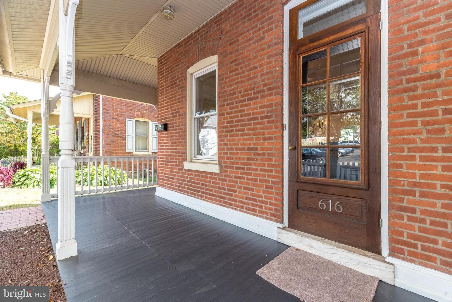 616 W Walnut Street photo 38