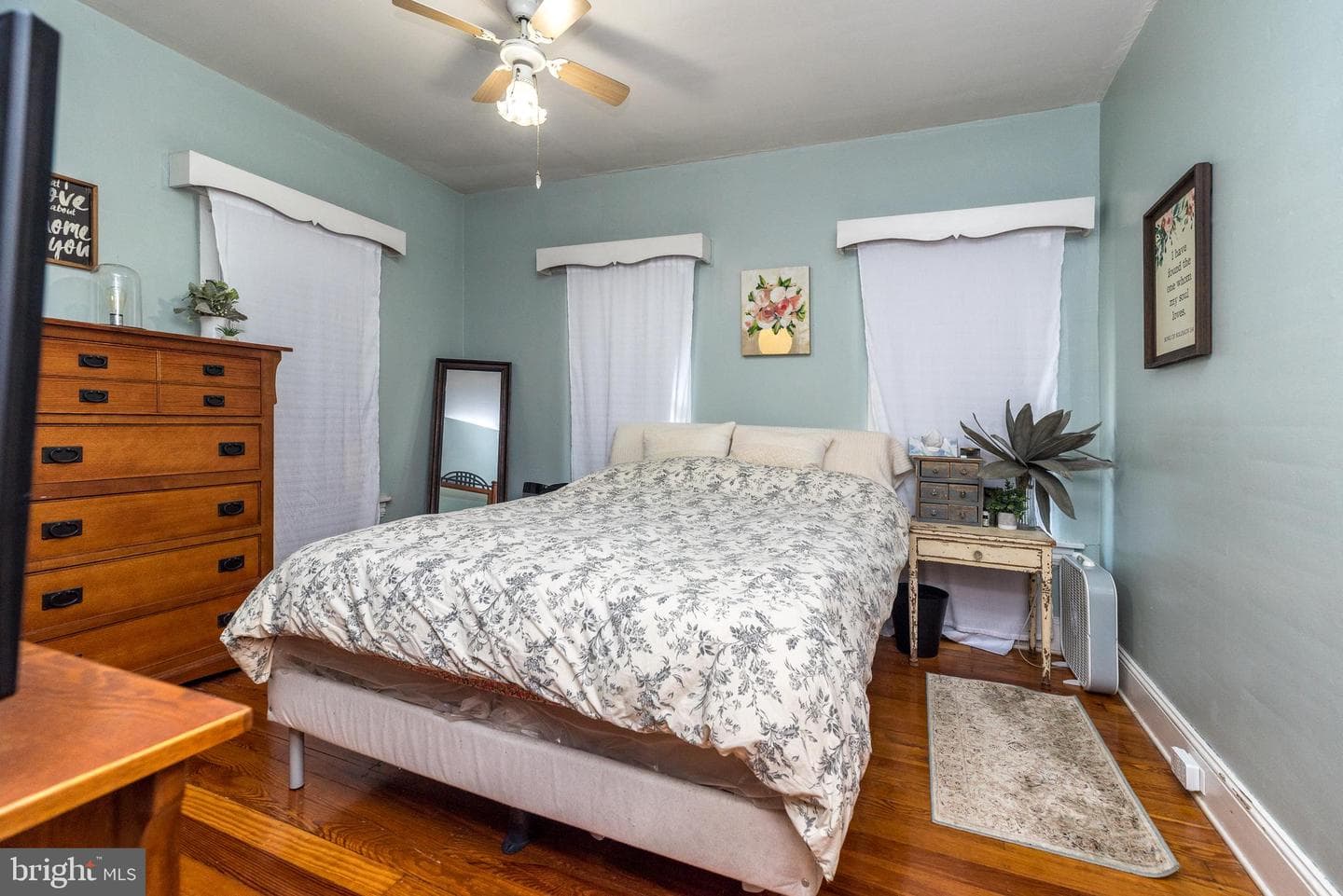 618 W Walnut Street photo 18