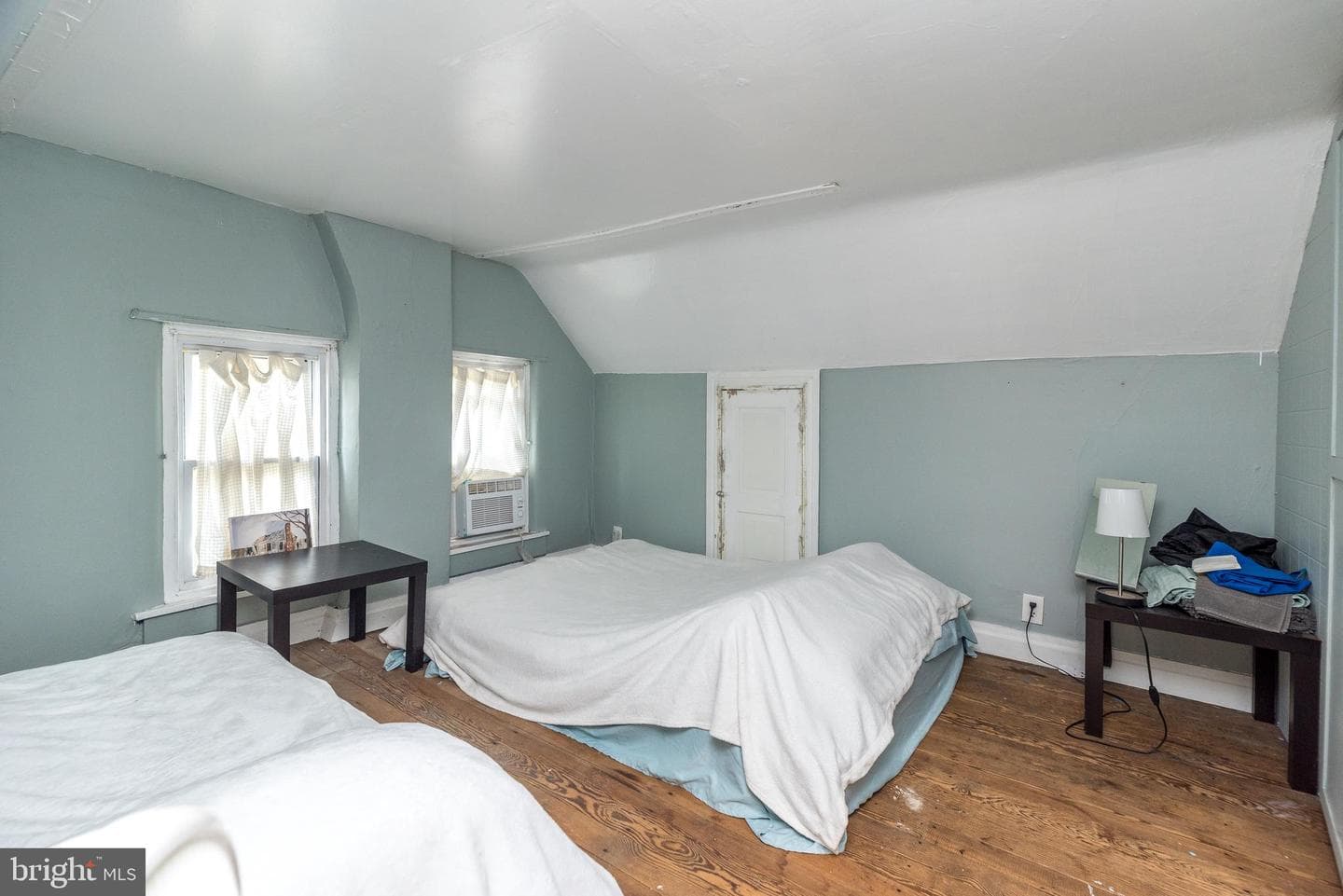 618 W Walnut Street photo 19