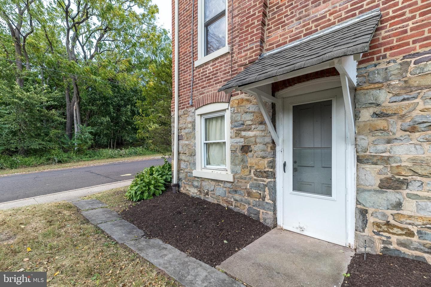 618 W Walnut Street photo 30