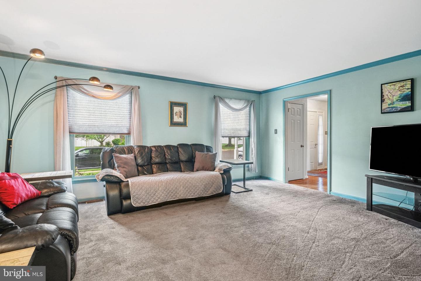 617 Highpointe Circle photo 15