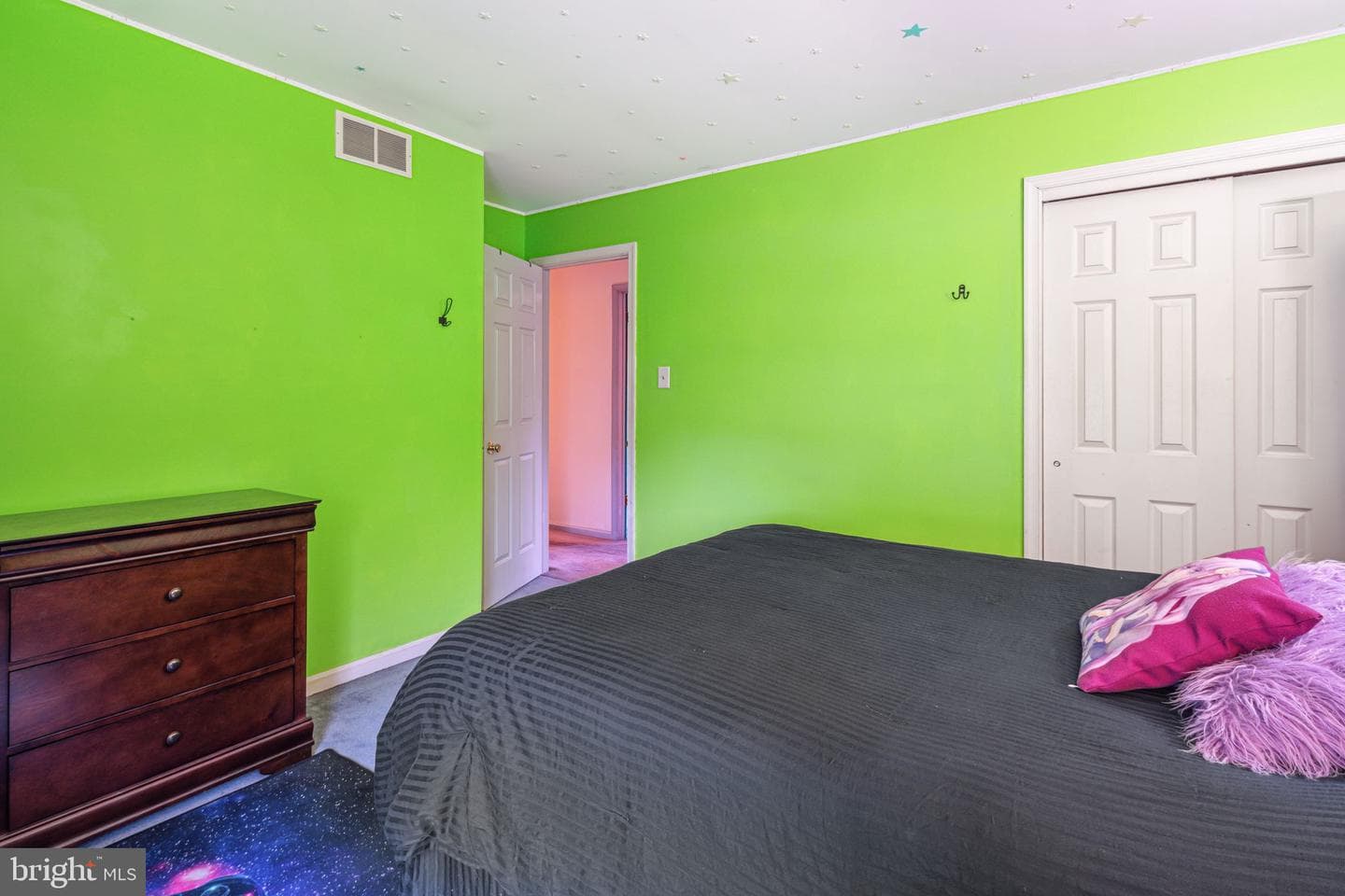 617 Highpointe Circle photo 22