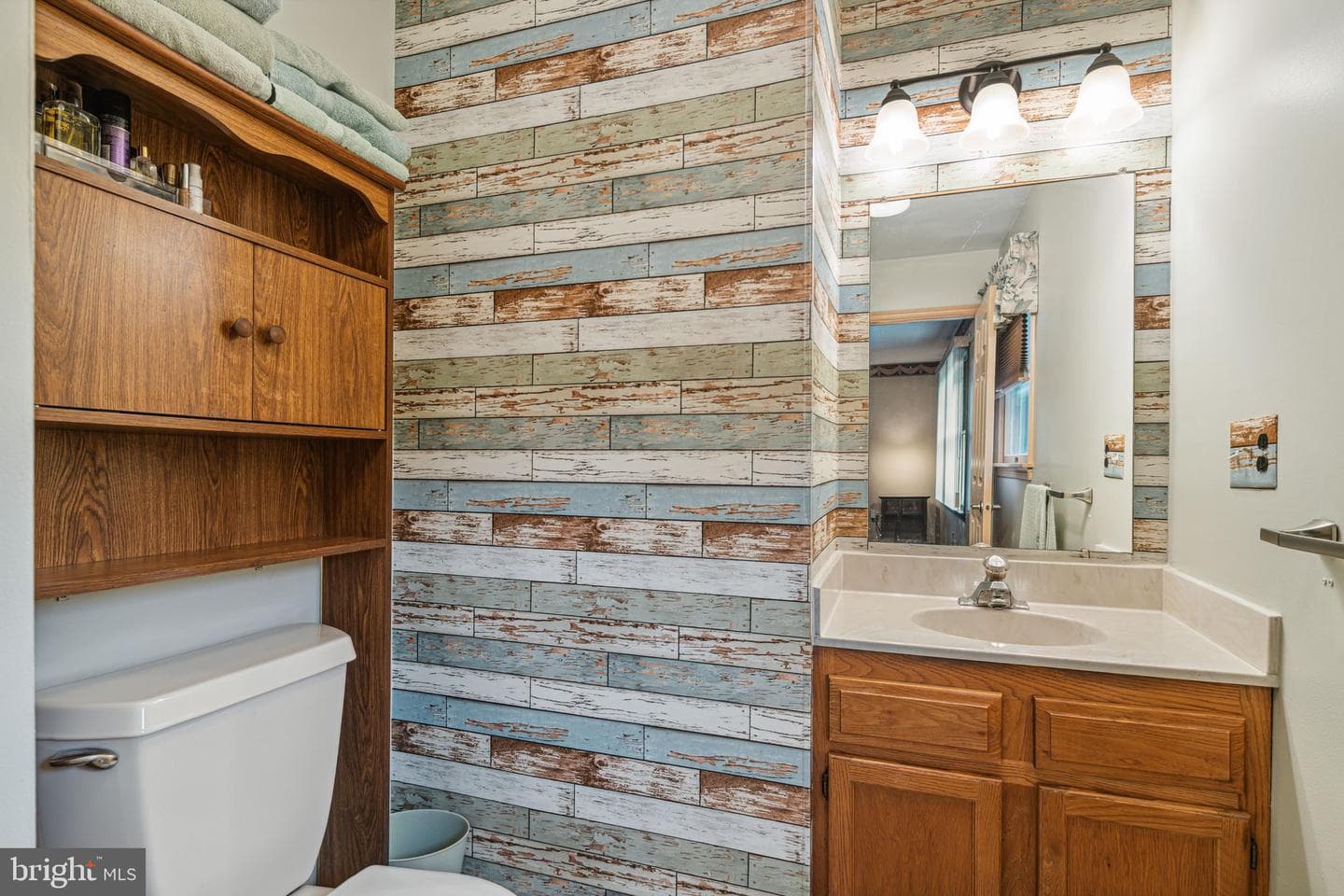 617 Highpointe Circle photo 25