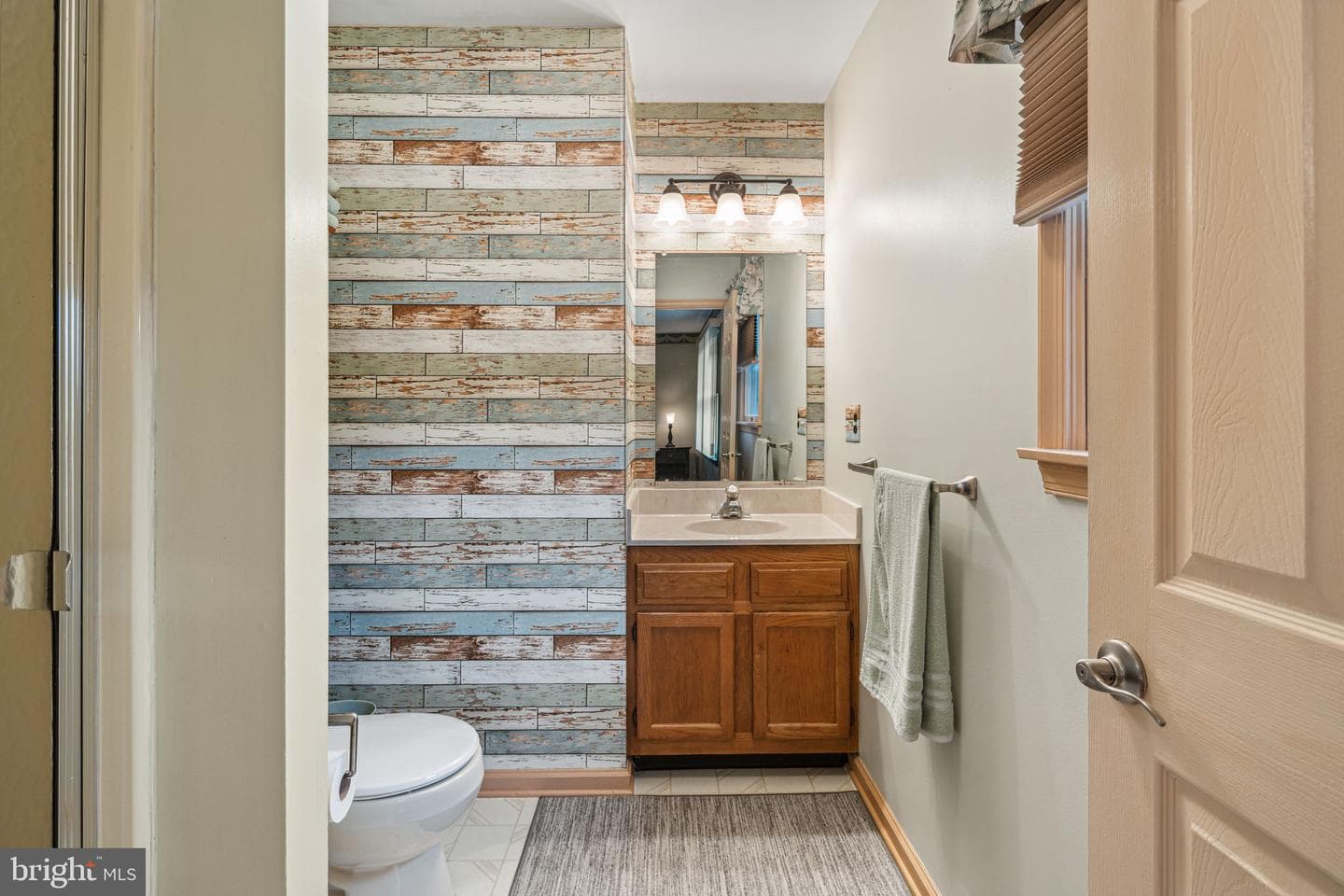 617 Highpointe Circle photo 26