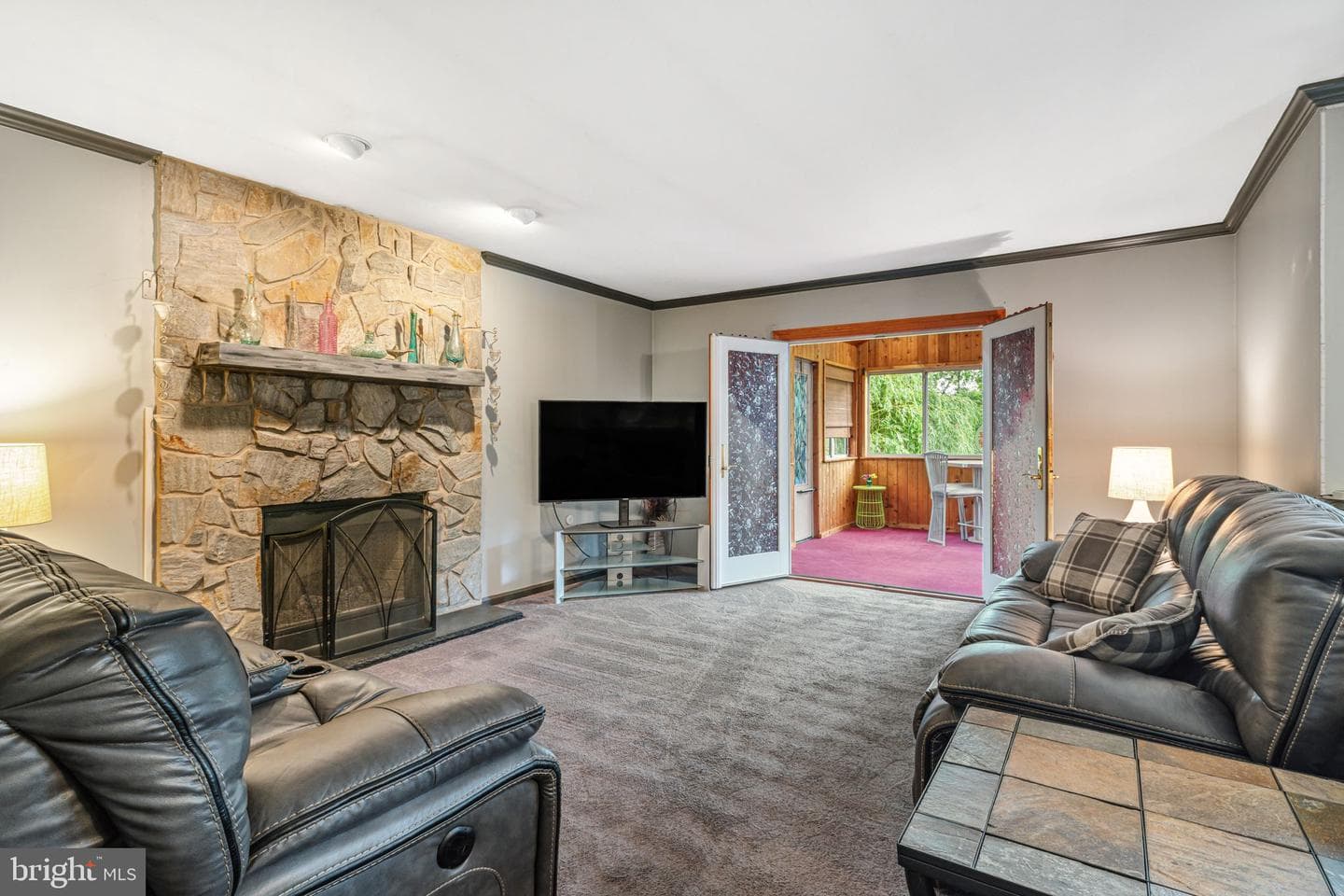 617 Highpointe Circle photo 9