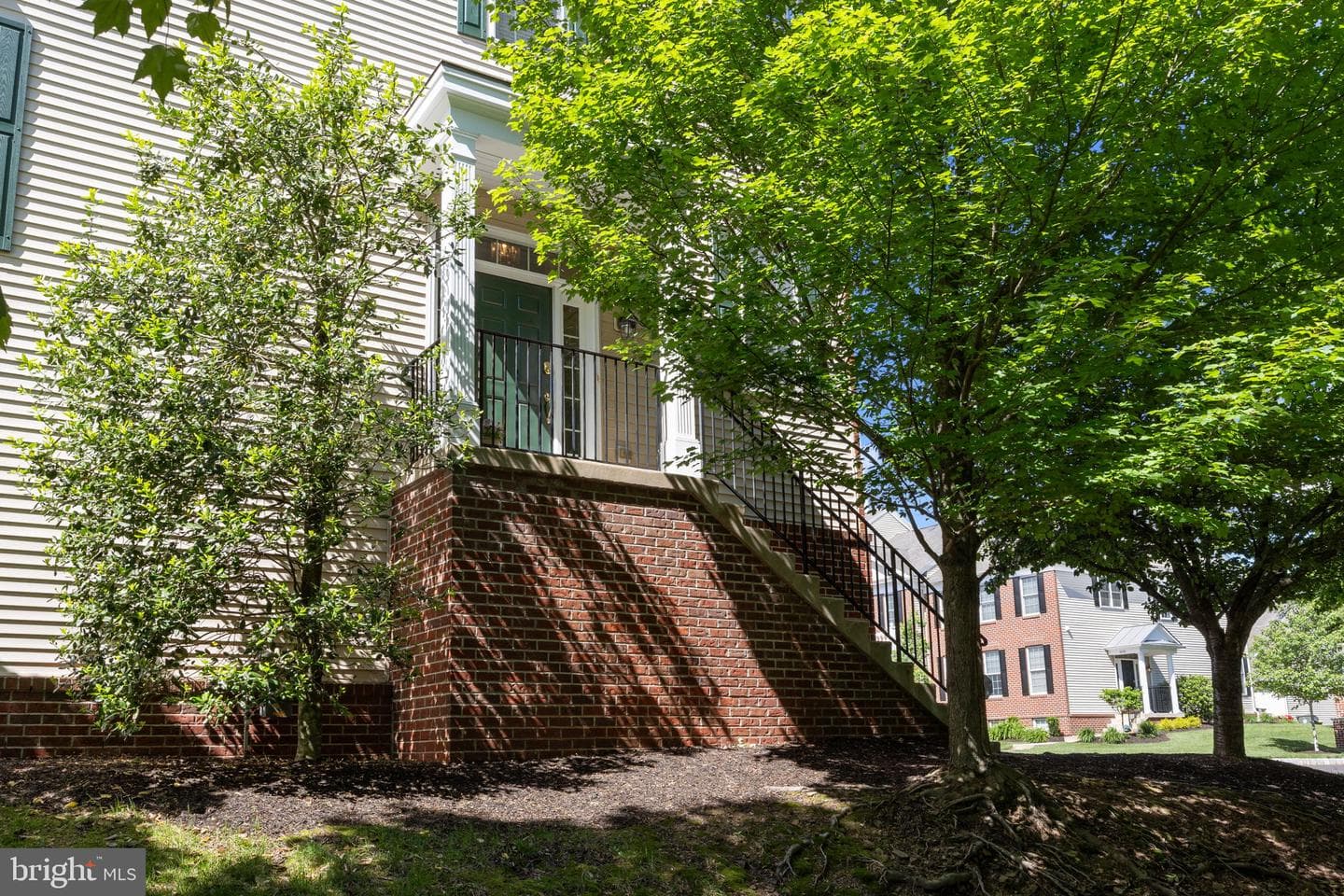 3073 E Dorchester St photo 43