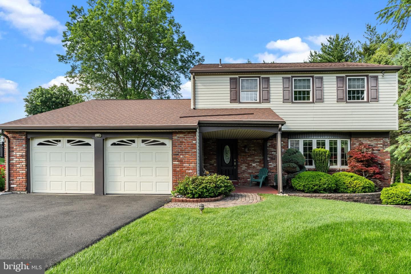 205 Creekwood Drive photo 2