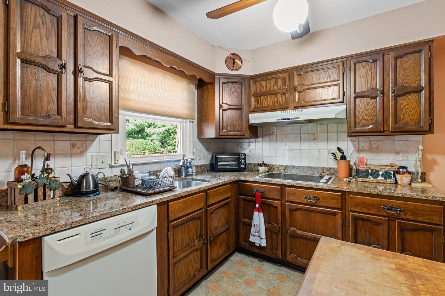 205 Creekwood Drive photo 8
