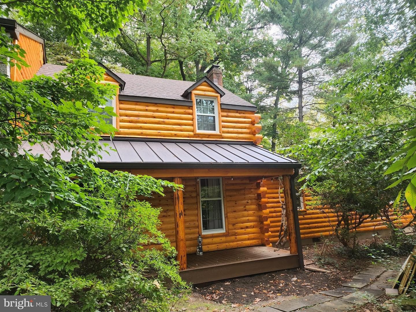 78 Tower Hill Road photo 2
