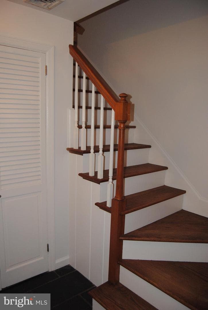 78 Tower Hill Road photo 27