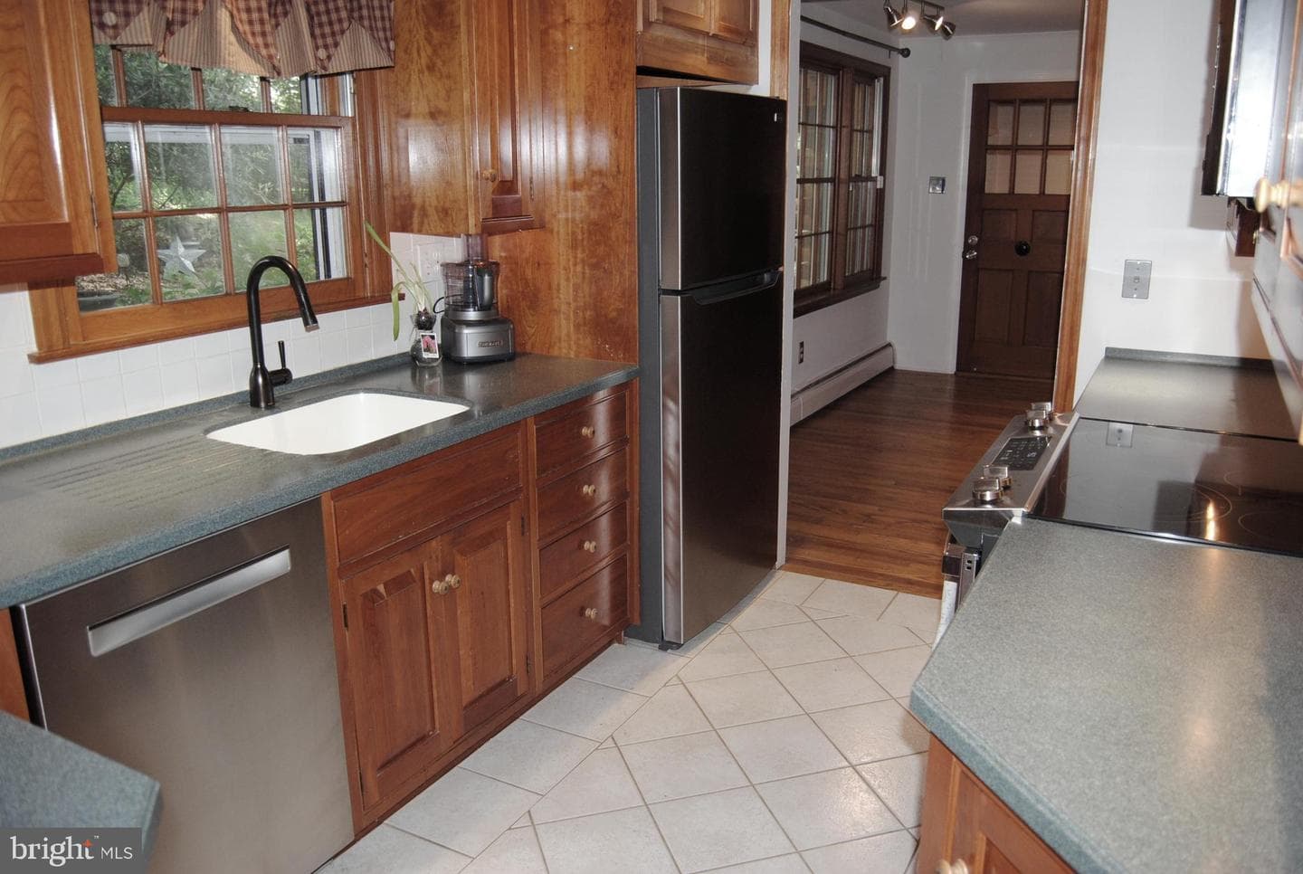 78 Tower Hill Road photo 48