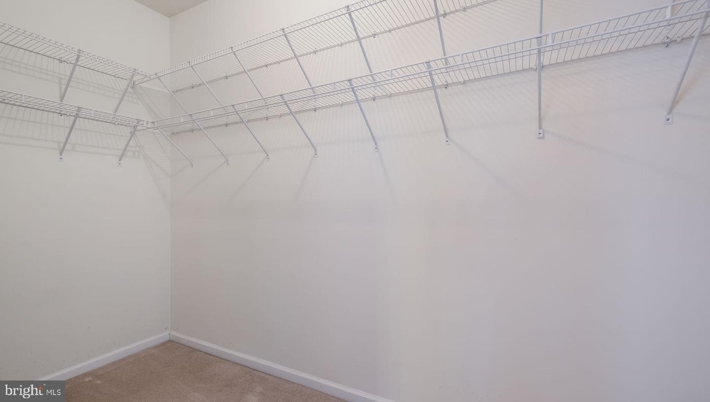 926 Laurens Lane photo 16