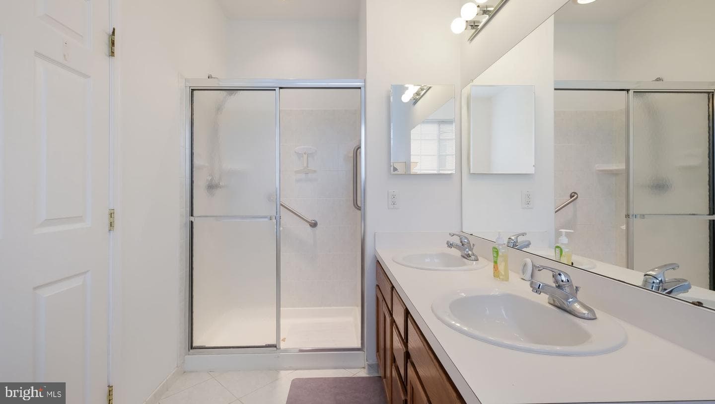 926 Laurens Lane photo 19