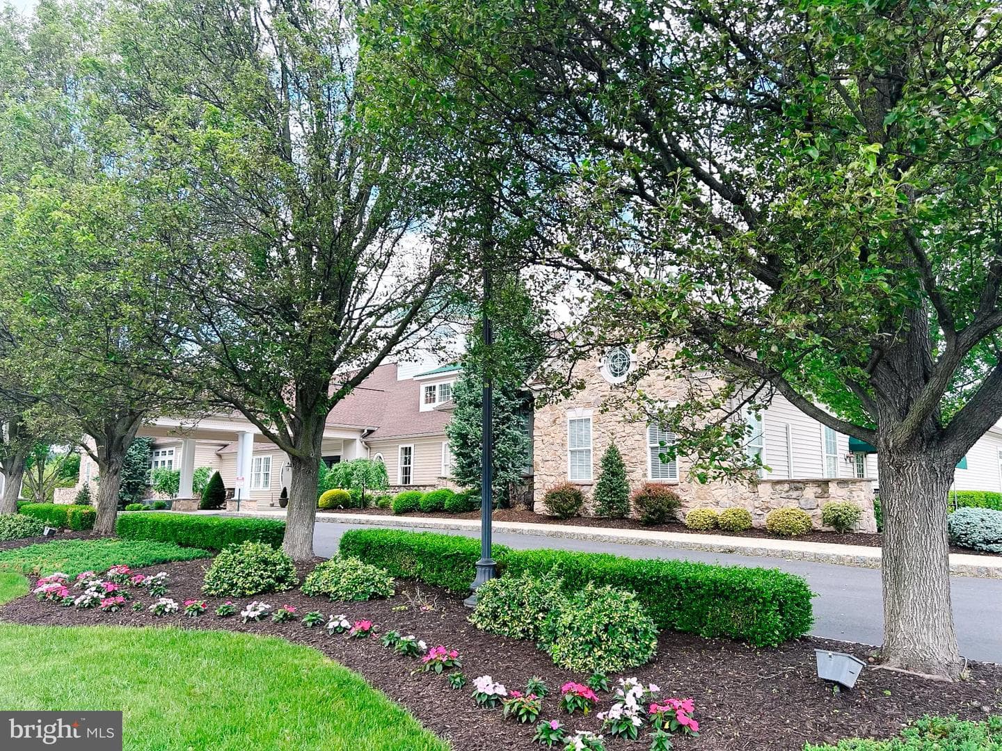 926 Laurens Lane photo 25