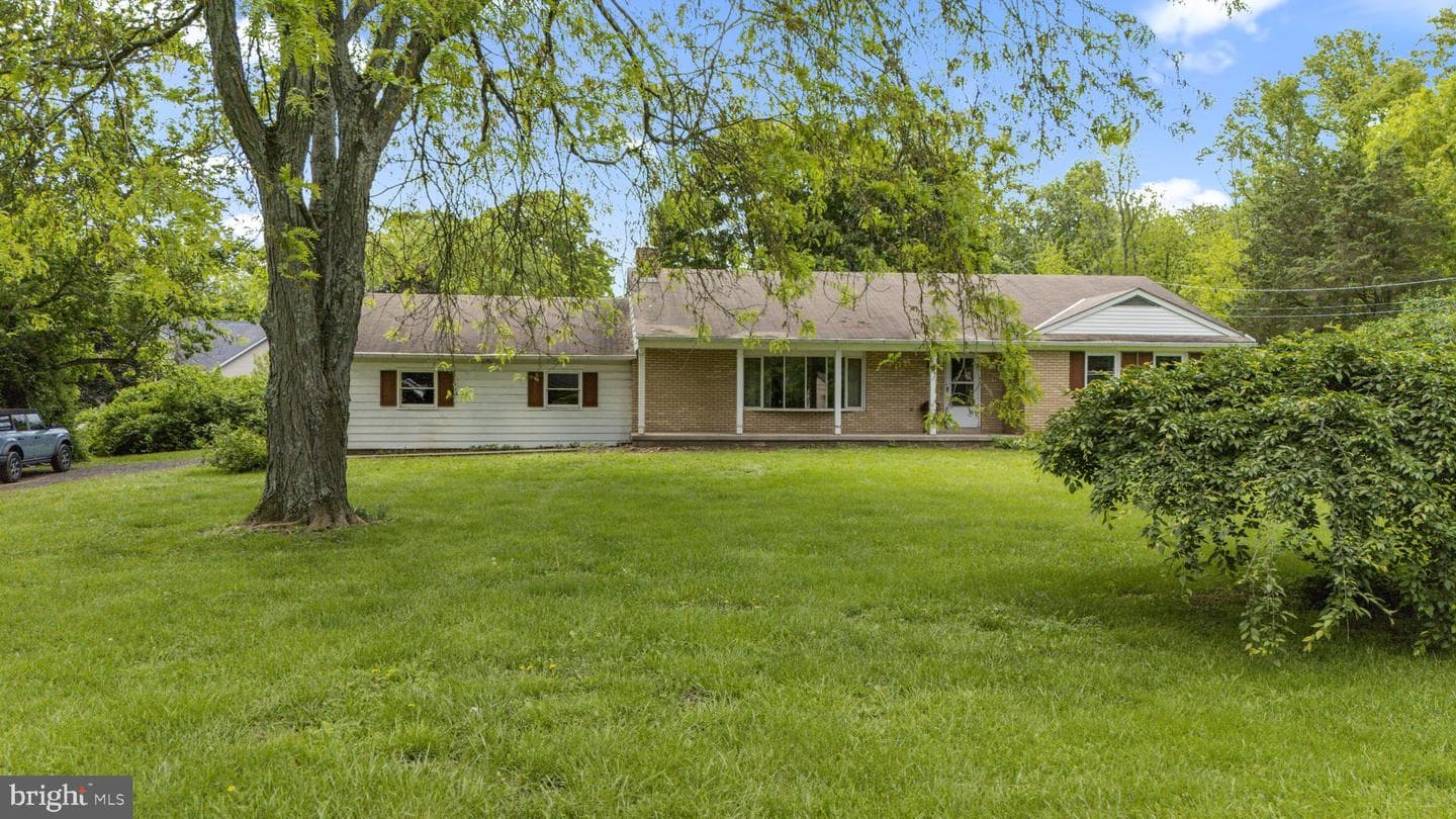 2375 Mill Hill Road photo 2