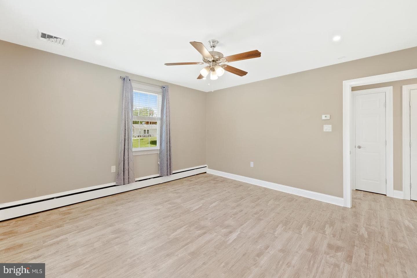 221 Brookside Drive photo 17