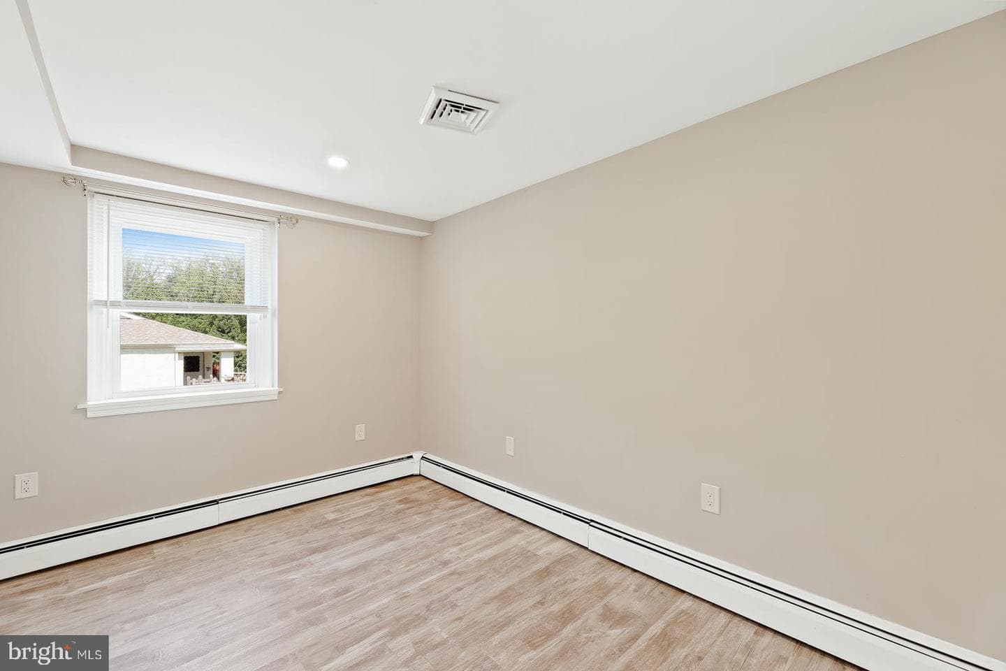 221 Brookside Drive photo 26