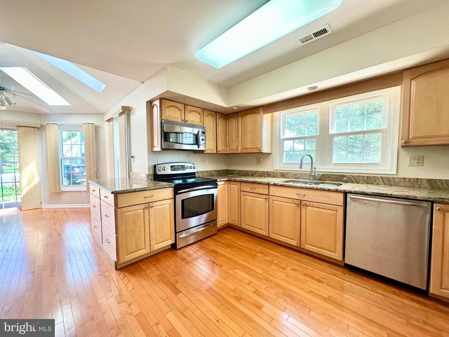 55 W Windrose Drive photo 10