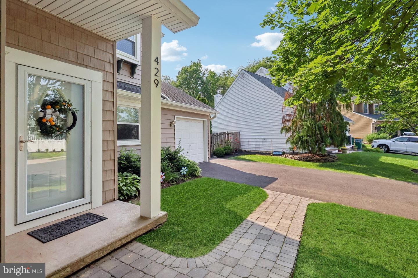 429 Stanford Road photo 4